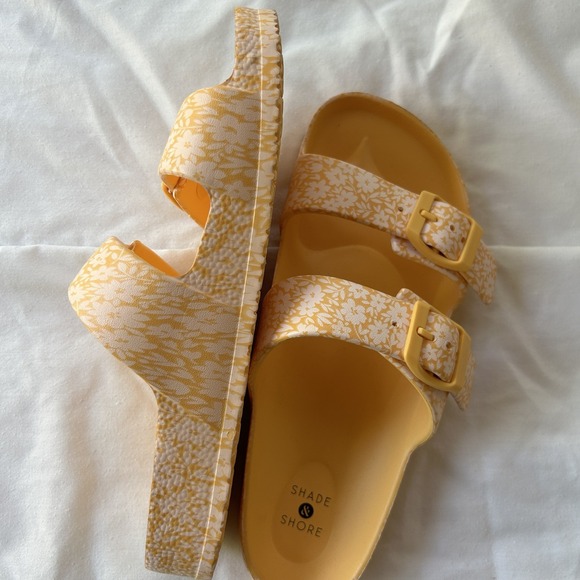 Shade And Shore Yellow/Orange White Floral Sandals NWOT Women's 7 - Picture 5 of 6